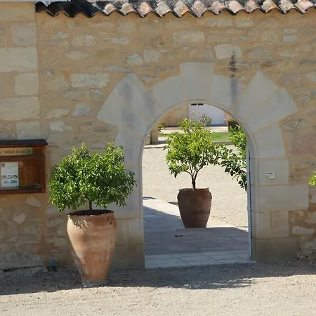 Chateau Isabeau De Naujan Hotel 3*