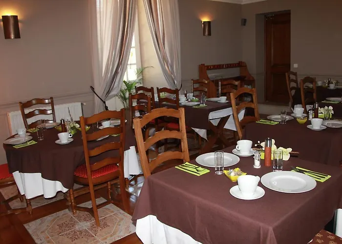 Chateau Isabeau De Naujan Hotel Saint-Vincent-de-Pertignas