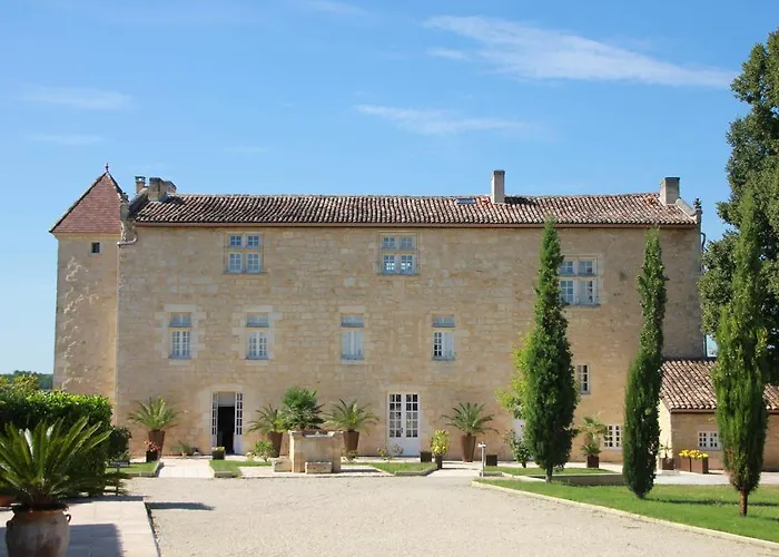 Chateau Isabeau De Naujan 3*