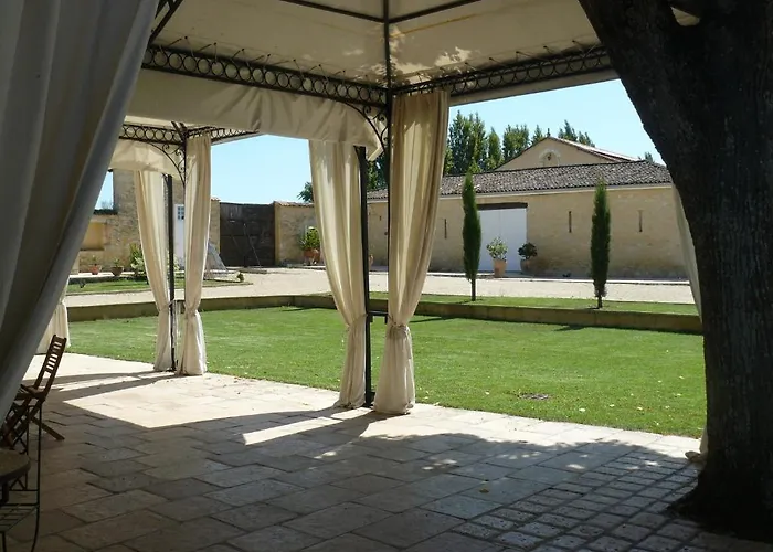 Chateau Isabeau De Naujan